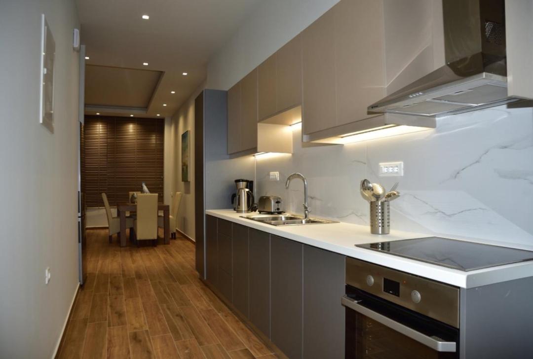 Gonis Grand Luxury Suite باليوخورا المظهر الخارجي الصورة